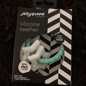 Jellystone Designs | Stars Teether | Green & White | Silicone | BPA free | NEW